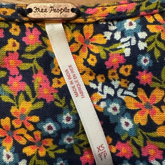 Free People Floral Puff Sleeve Too| Size XS - Picture 6 of 10